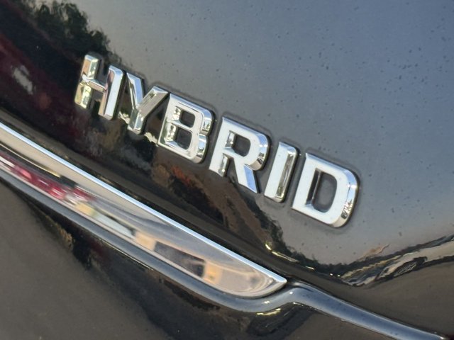 Vehicle image 40 of 69