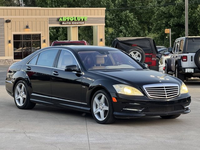 Vehicle image 9 of 69