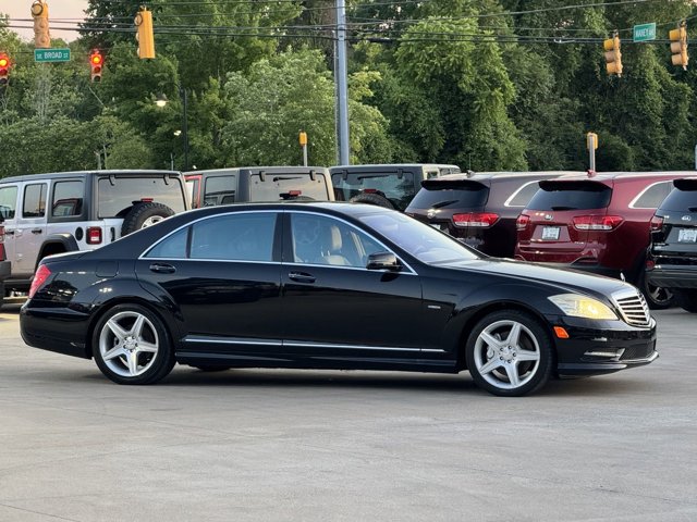 Vehicle image 17 of 69