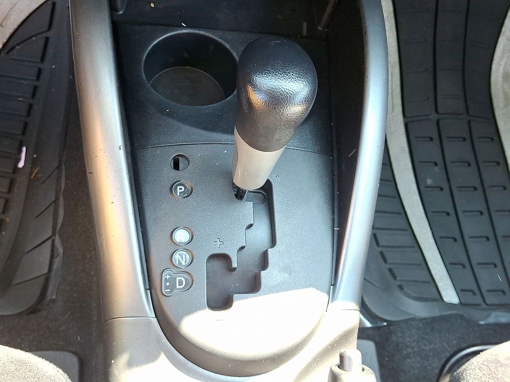Vehicle image 19 of 30