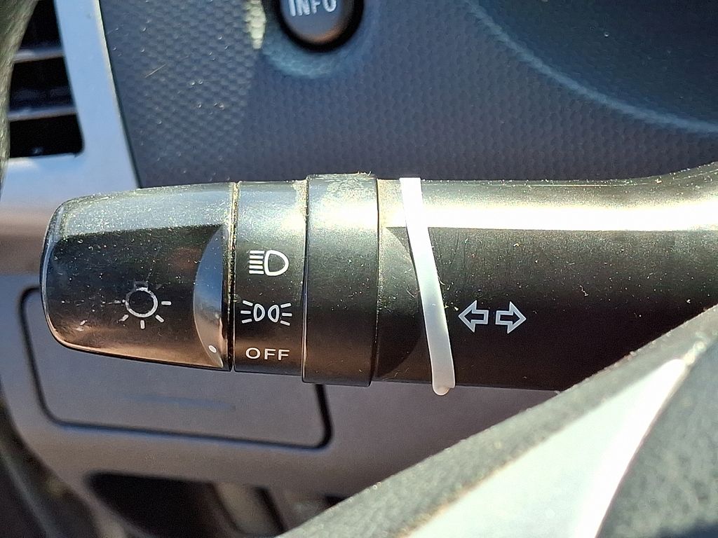 Vehicle image 24 of 30
