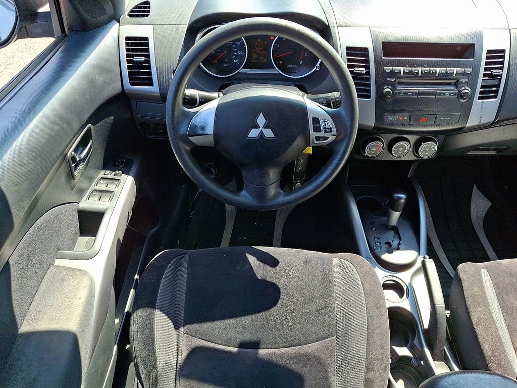 Vehicle image 15 of 30