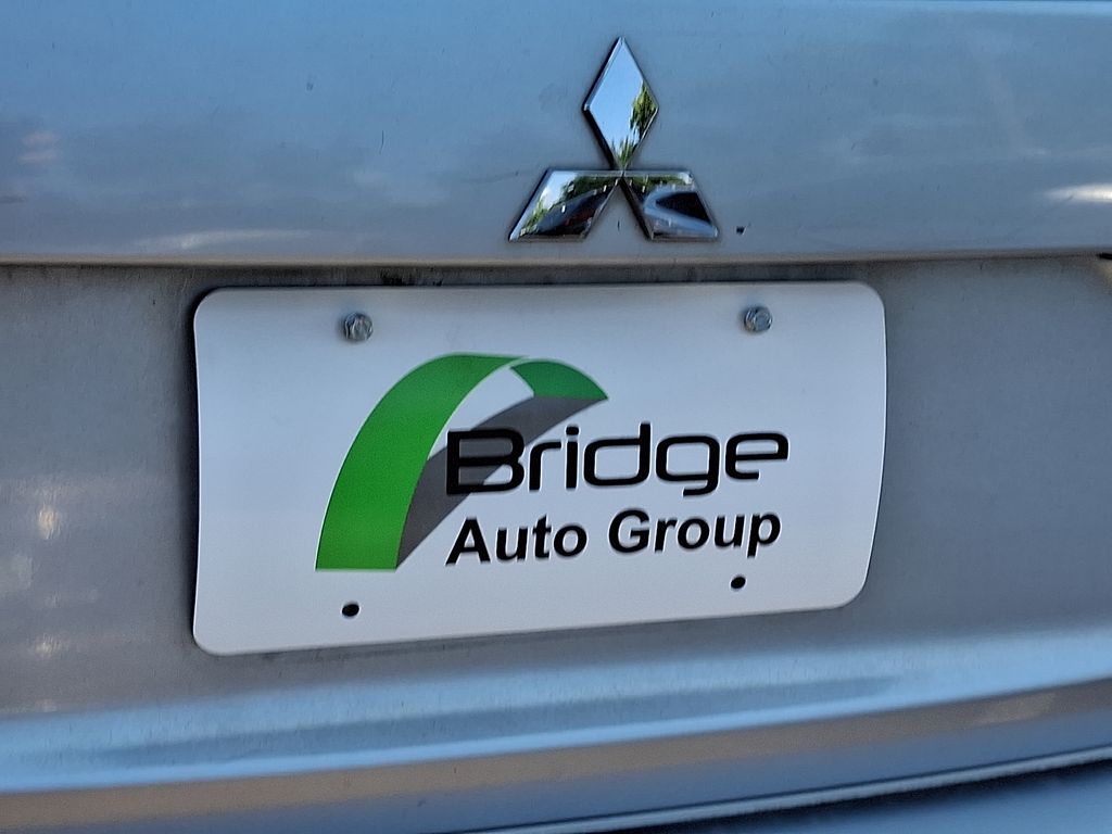 Vehicle image 27 of 30