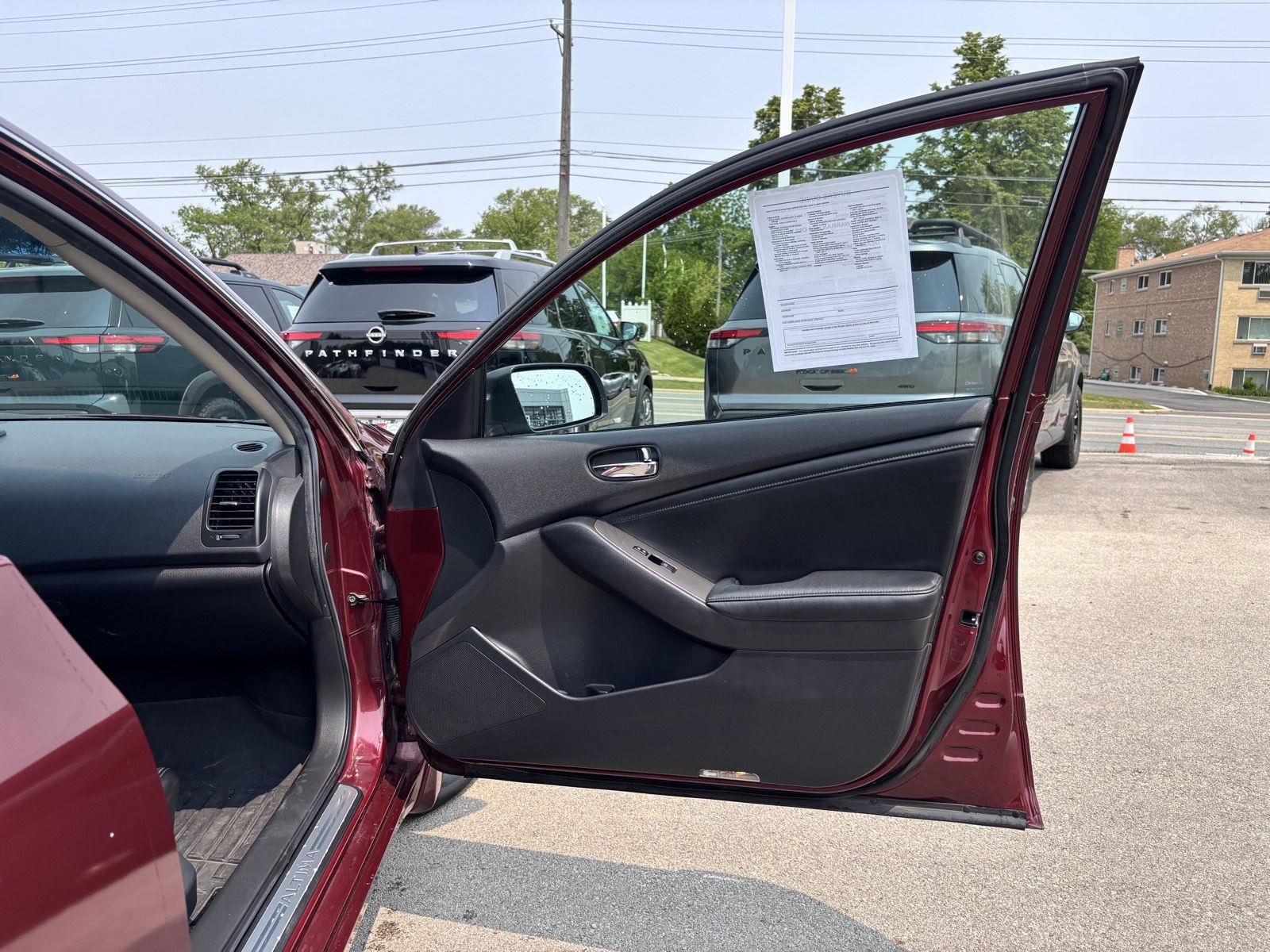 2010 Nissan Altima 2.5 SL Image 19 of 22