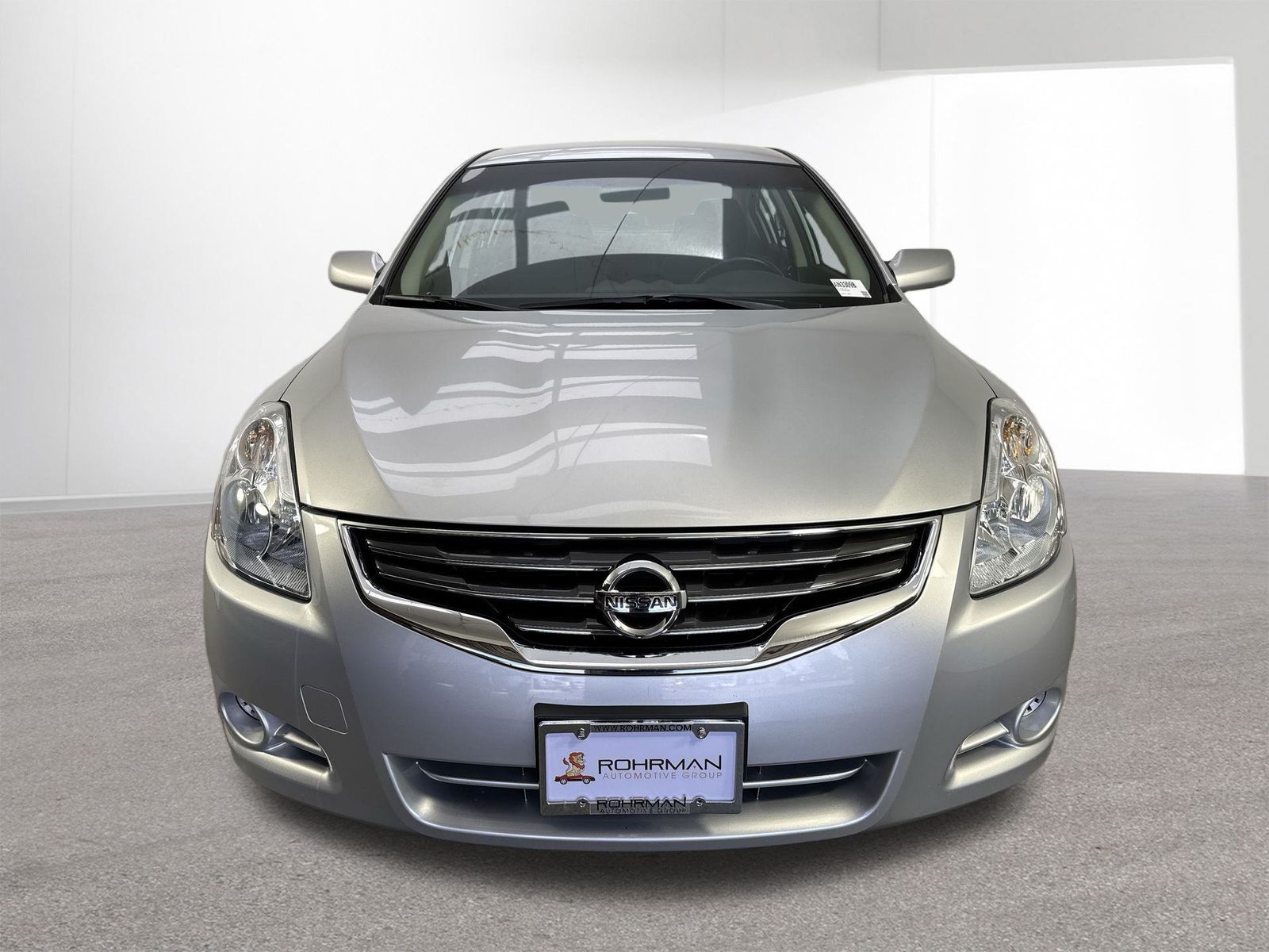 2010 Nissan Altima 2.5 S Image 4 of 34