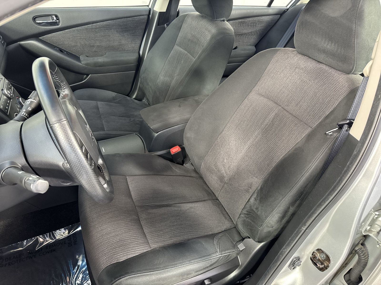 2010 Nissan Altima 2.5 S Image 14 of 34