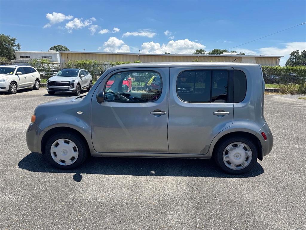 2010 Nissan Cube 1.8 Image 7 of 10