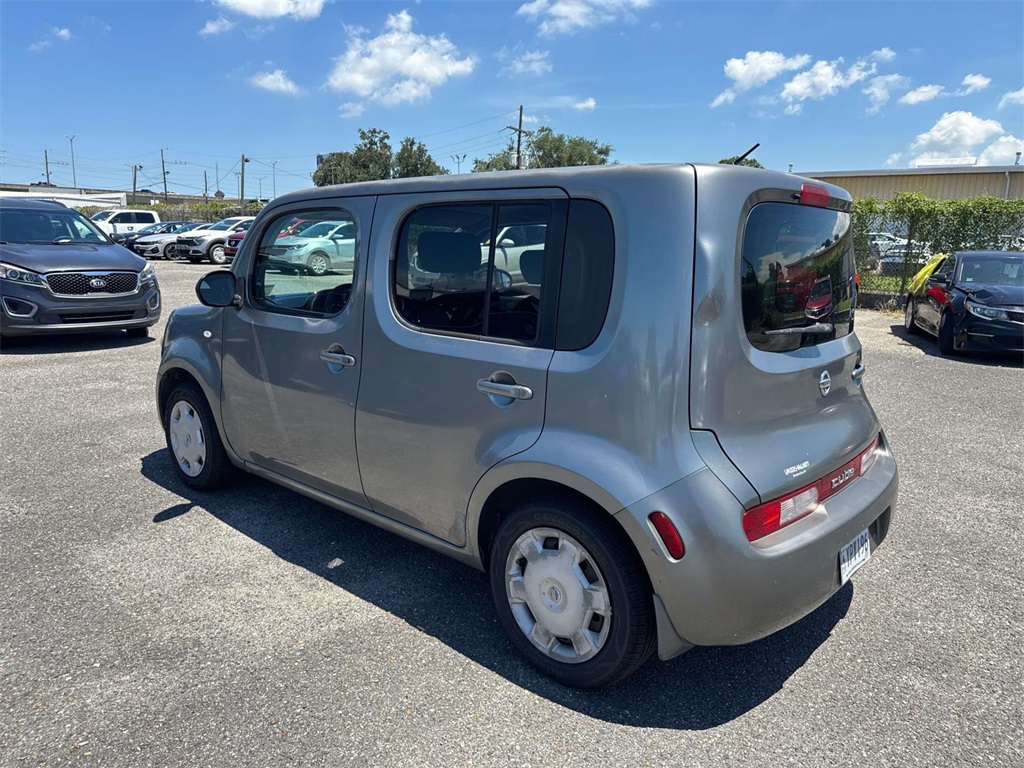2010 Nissan Cube 1.8 Image 6 of 10