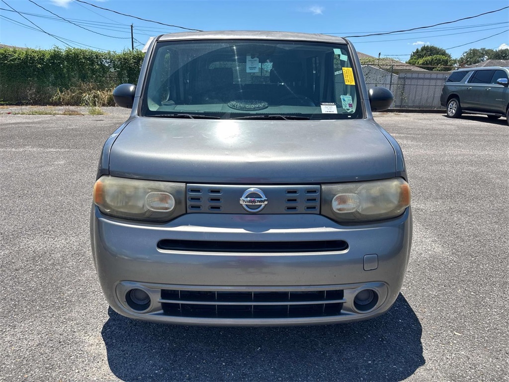 2010 Nissan Cube 1.8 Image 2 of 10