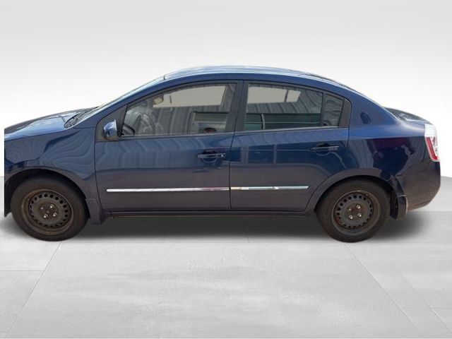 2010 Nissan Sentra 2.0 S Image 4 of 7