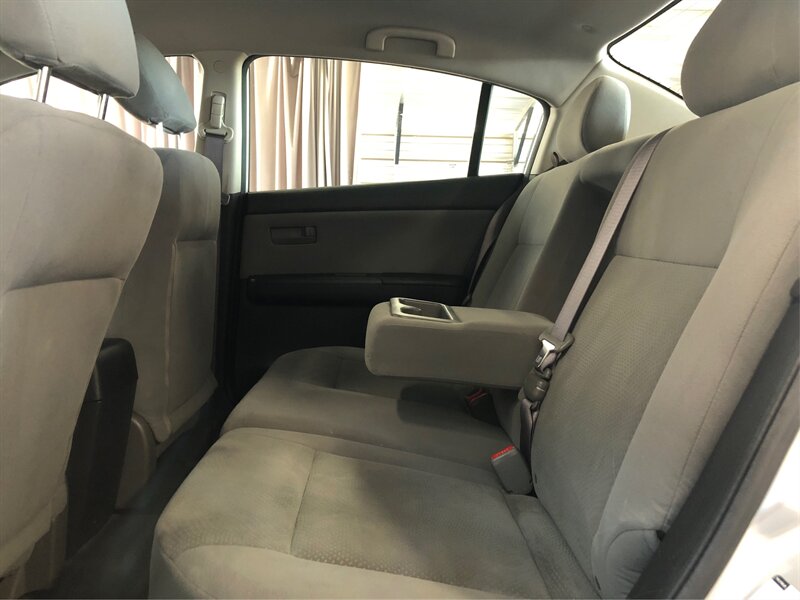 2010 Nissan Sentra 2.0 Image 13 of 21