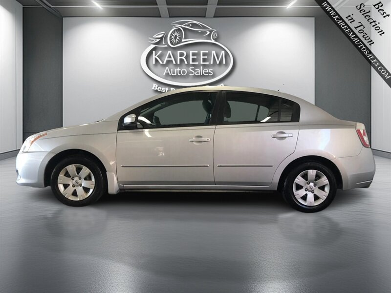 2010 Nissan Sentra 2.0 Image 8 of 21