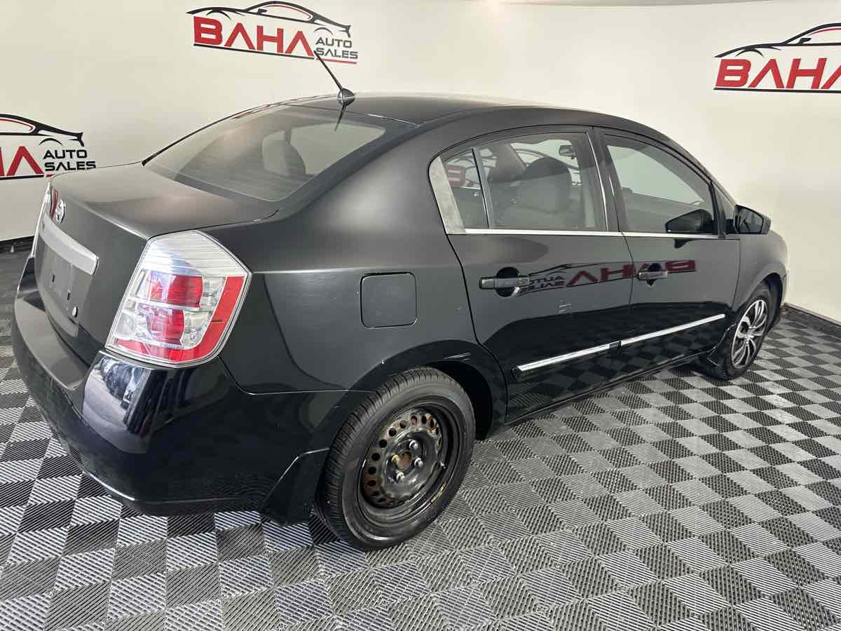 2010 Nissan Sentra 2.0 S Image 6 of 15