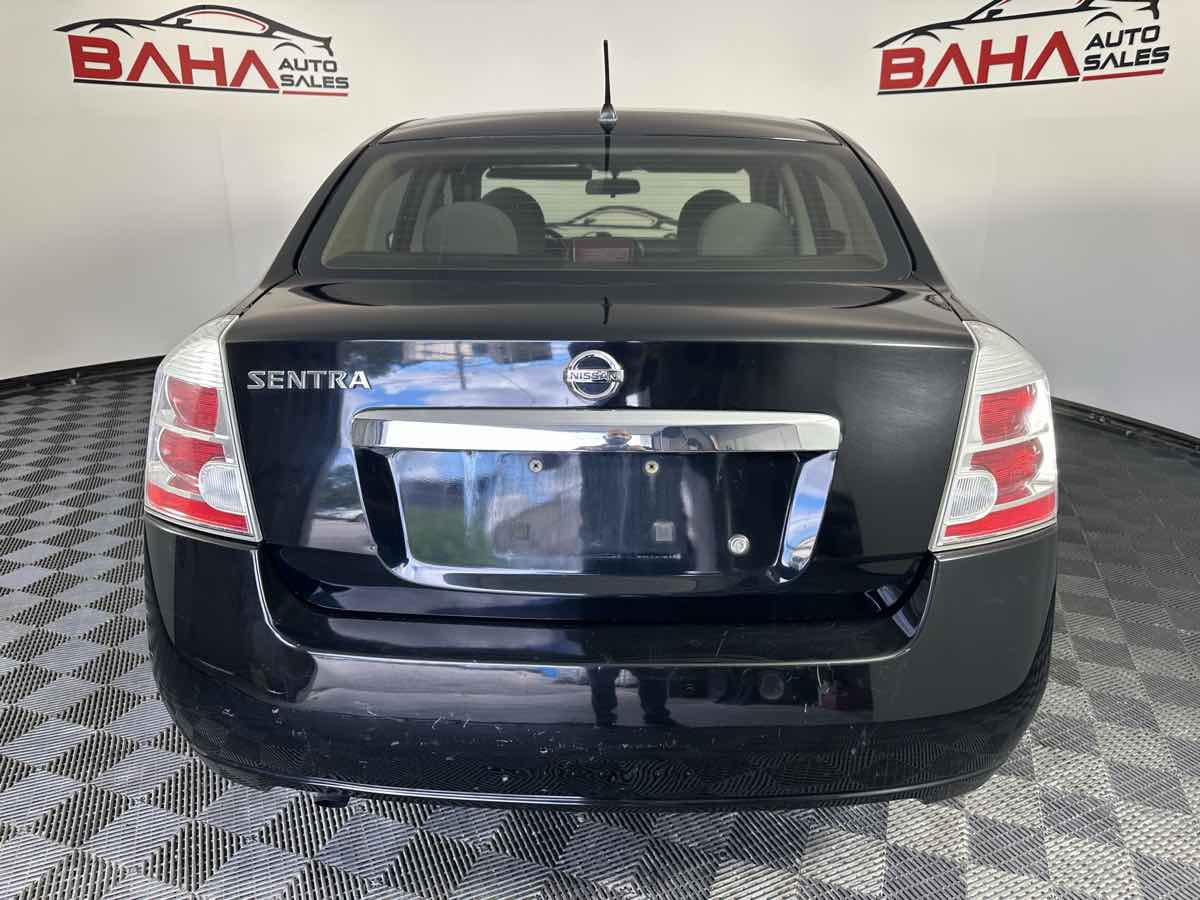 2010 Nissan Sentra 2.0 S Image 13 of 15