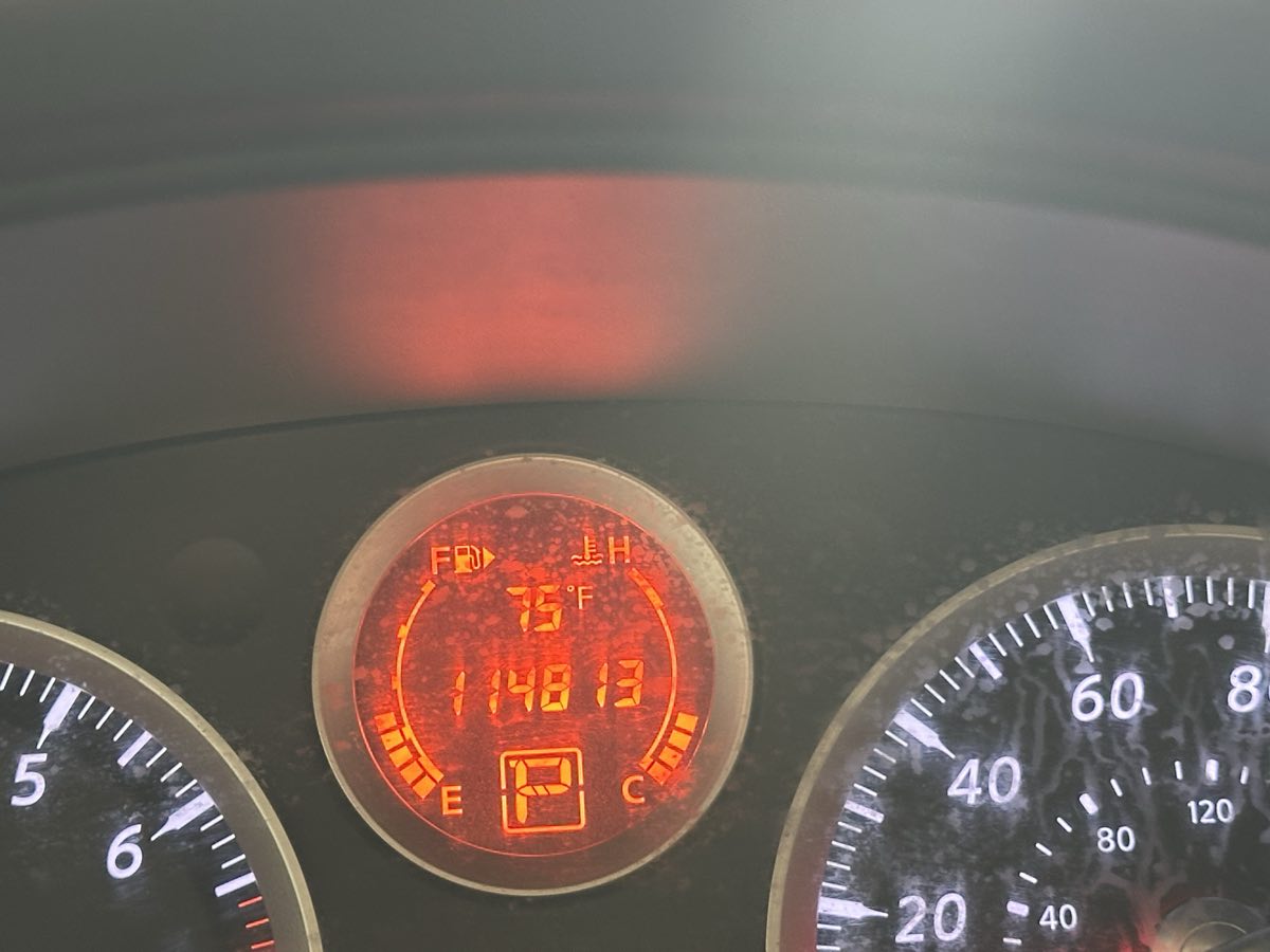2010 Nissan Sentra 2.0 S Image 11 of 15