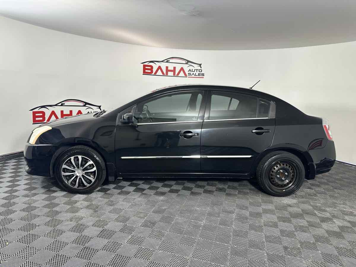 2010 Nissan Sentra 2.0 S Image 8 of 15