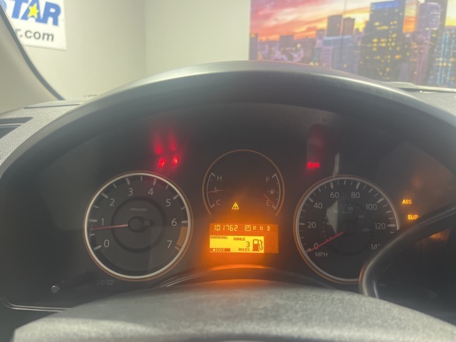 Vehicle image 17 of 26