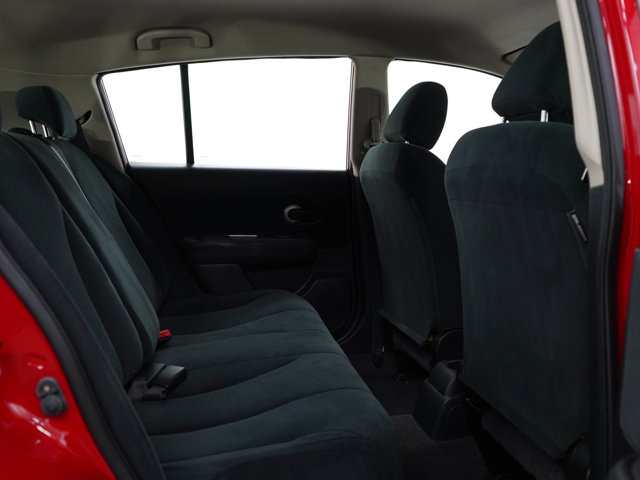 2010 Nissan Versa 1.8 S Image 12 of 26