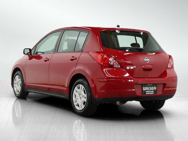 2010 Nissan Versa 1.8 S Image 7 of 26
