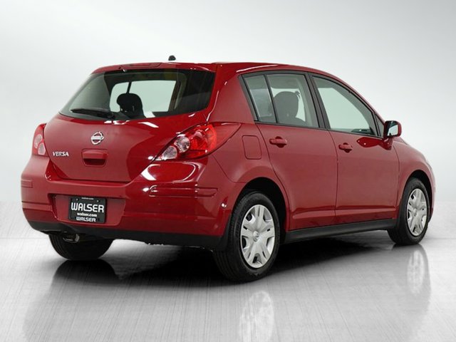 2010 Nissan Versa 1.8 S Image 5 of 26