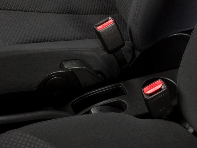 Vehicle image 19 of 23