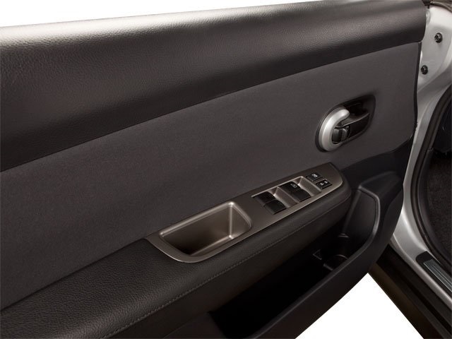 Vehicle image 16 of 23