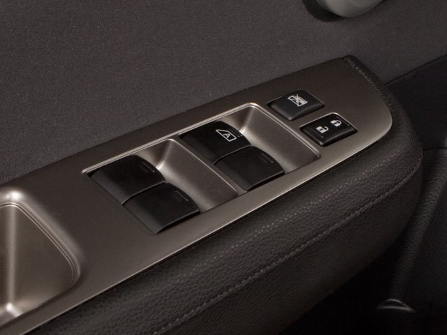 Vehicle image 20 of 23