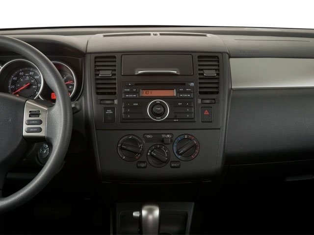 Vehicle image 21 of 23
