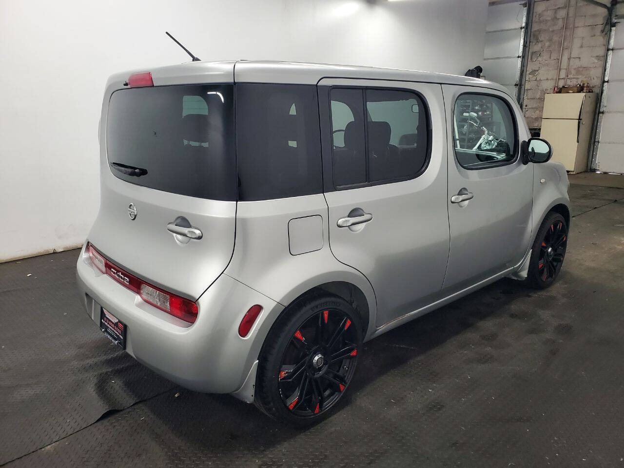 2010 Nissan Cube 1.8 S Image 4 of 22