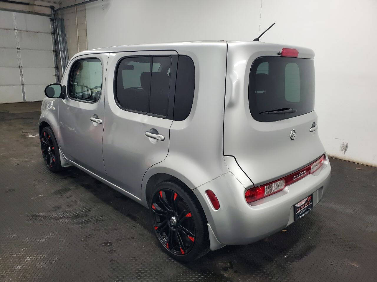 2010 Nissan Cube 1.8 S Image 6 of 22