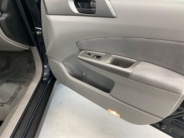 Vehicle image 21 of 26