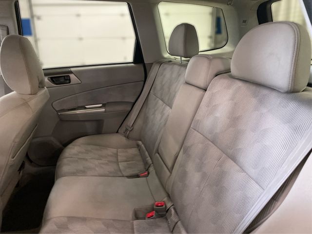 Vehicle image 15 of 26