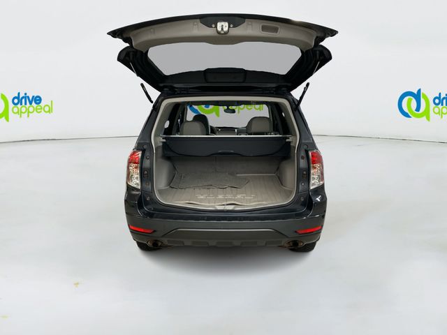 Vehicle image 13 of 26