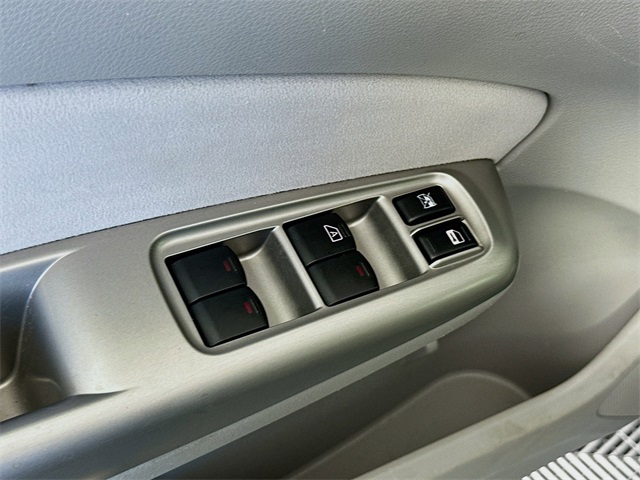 2010 Subaru Forester 2.5X Limited Image 25 of 29