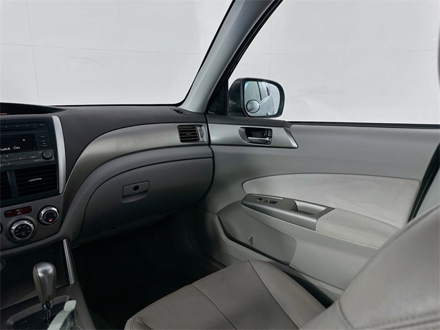 2010 Subaru Forester 2.5X Limited Image 21 of 29