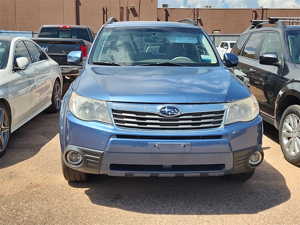2010 Subaru Forester 2.5X Limited Image 2 of 6