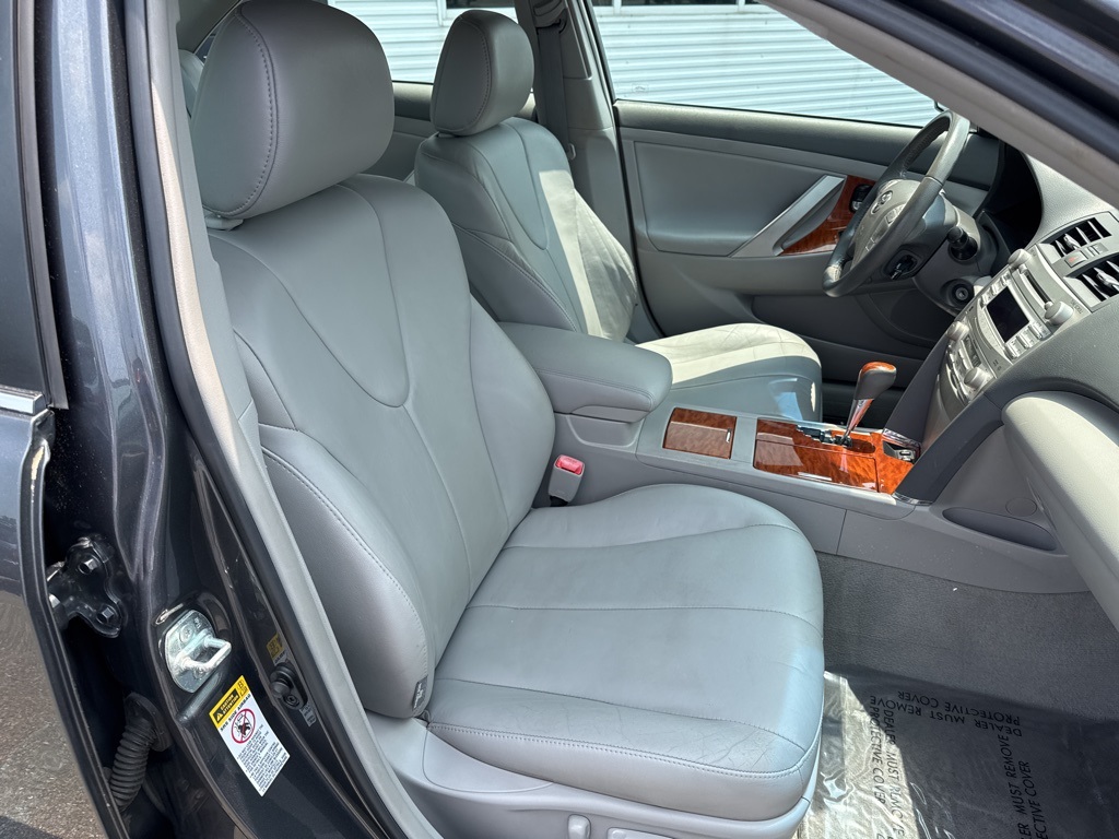 Vehicle image 19 of 20