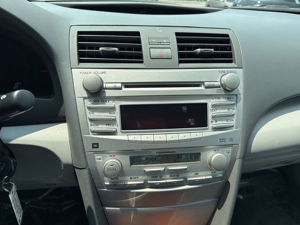 Vehicle image 10 of 20