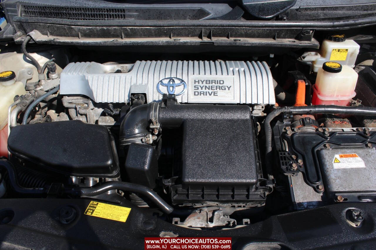 Vehicle image 14 of 21