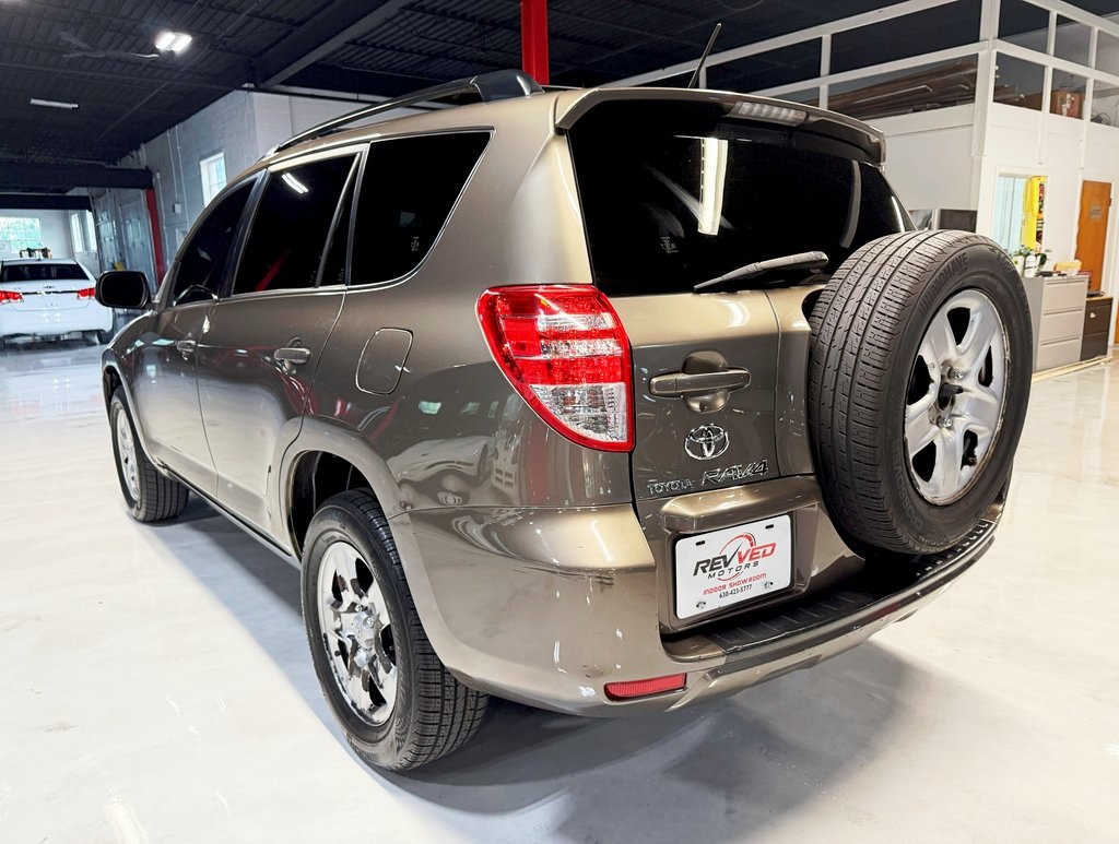 Vehicle image 6 of 31