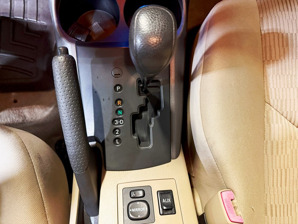 Vehicle image 24 of 31