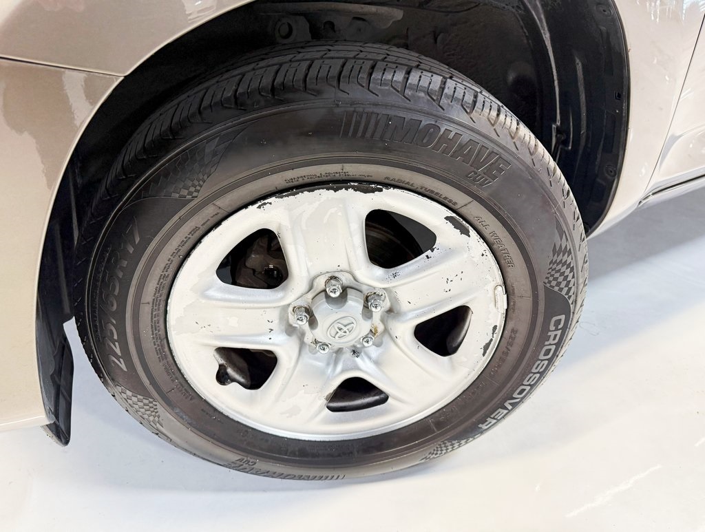 Vehicle image 9 of 31
