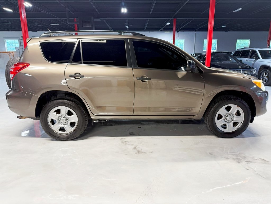Vehicle image 4 of 31
