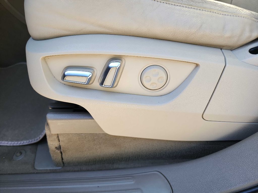 2011 Audi Q7 3.0L TDI Prestige Image 14 of 44