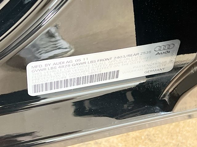 Vehicle image 27 of 33