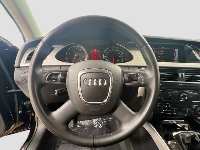 Vehicle image 21 of 33