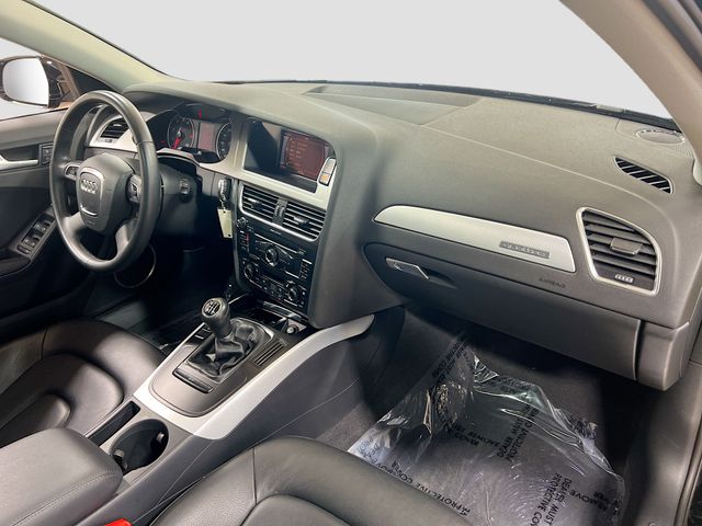 Vehicle image 16 of 33