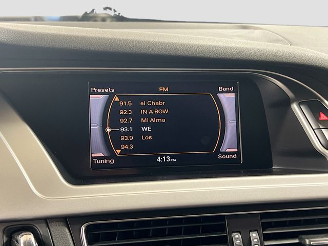 Vehicle image 23 of 33