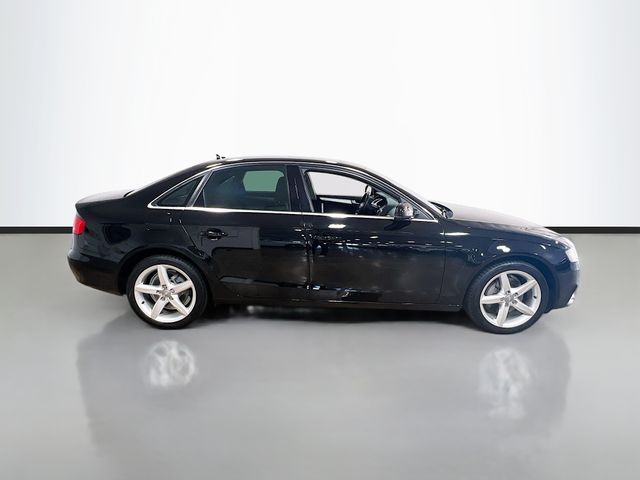 Vehicle image 4 of 33