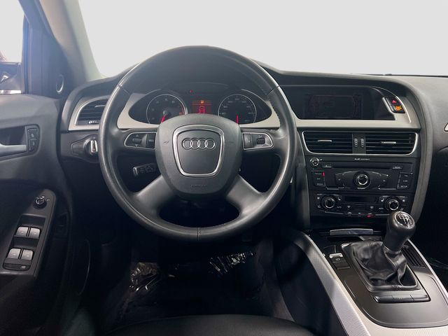 Vehicle image 18 of 33